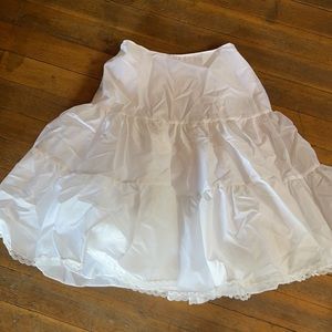 Elegant White Tiered Skirt